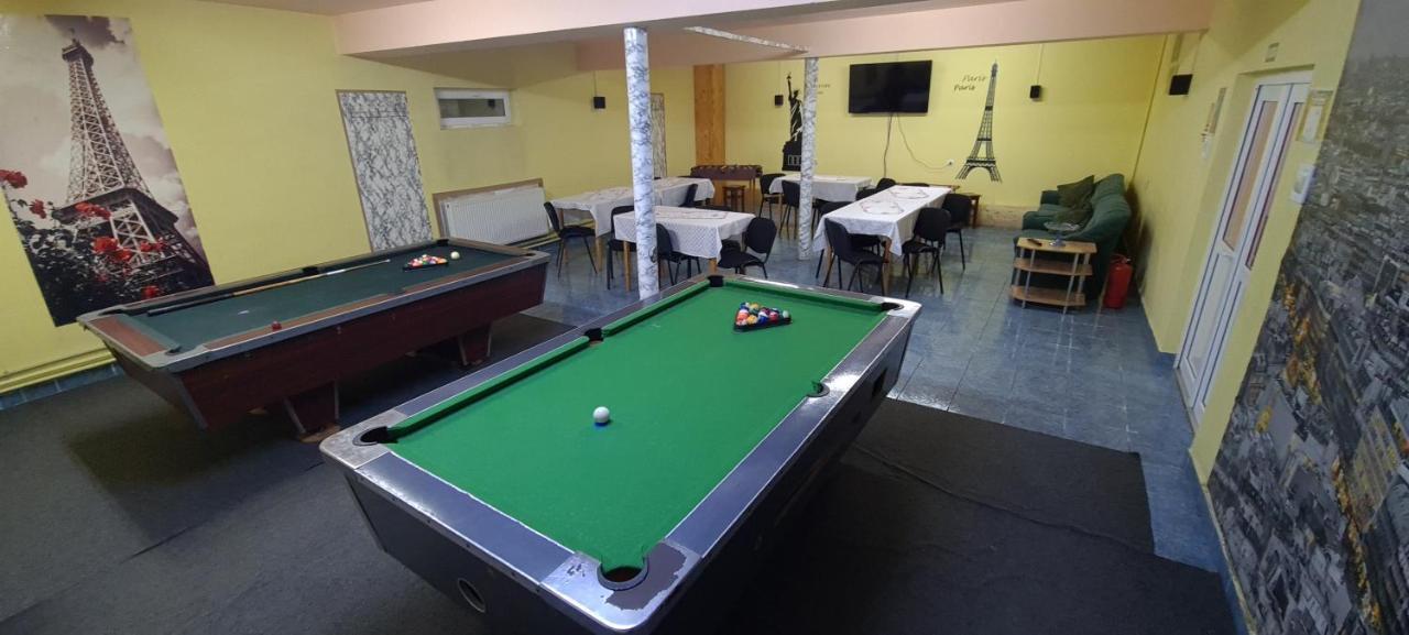 Pensiunea Aurora - Great Hostel فوينياسا المظهر الخارجي الصورة