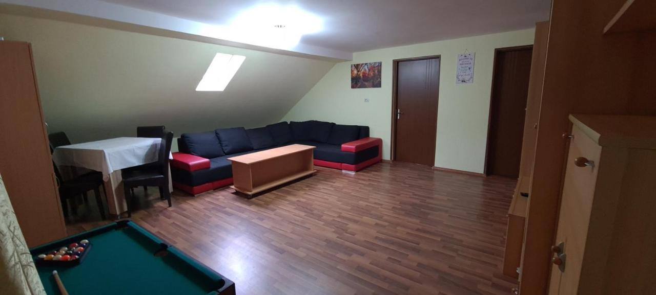 Pensiunea Aurora - Great Hostel فوينياسا المظهر الخارجي الصورة