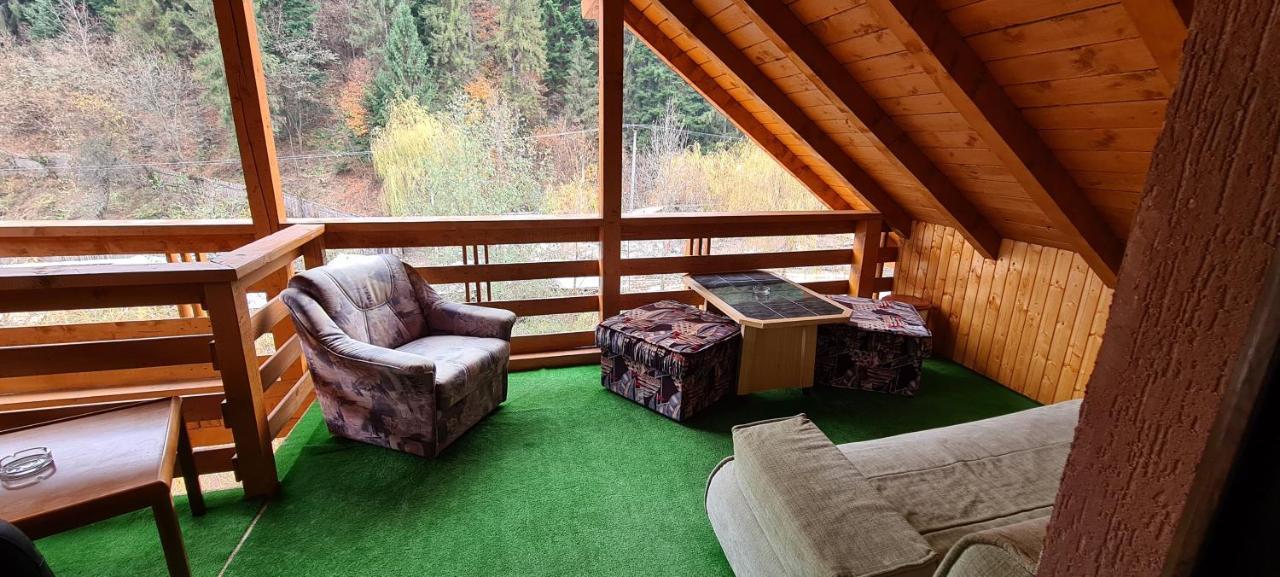 Pensiunea Aurora - Great Hostel فوينياسا المظهر الخارجي الصورة
