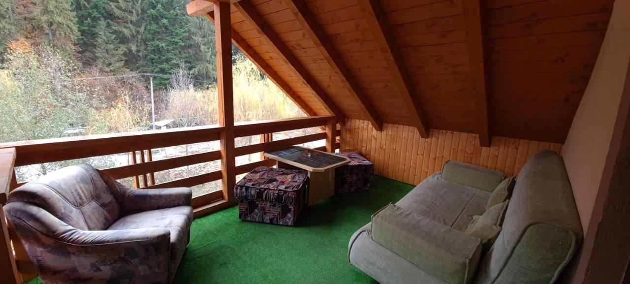 Pensiunea Aurora - Great Hostel فوينياسا المظهر الخارجي الصورة